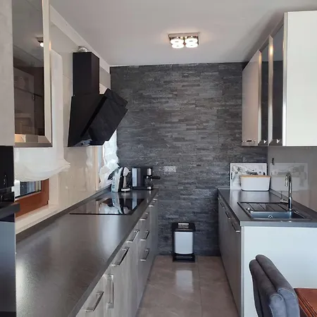 With Parking Space Dugi Rat, Omis - 23115 *