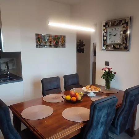 With Parking Space Dugi Rat, Omis - 23115 Apartman Dugi Rat