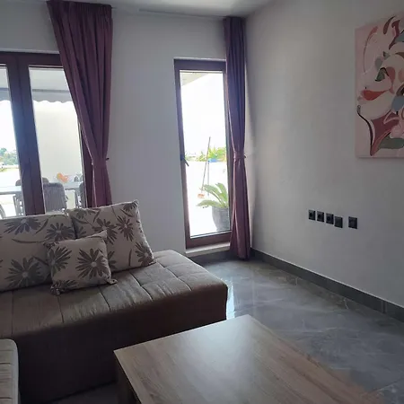 Apartamento With Parking Space Dugi Rat, Omis - 23115